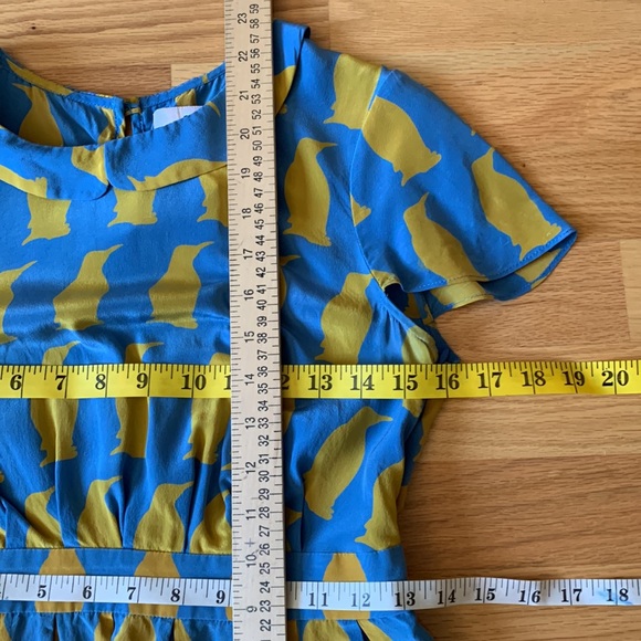 Adorable 💙💛Silk top📍FIRM📍 - Picture 14 of 16